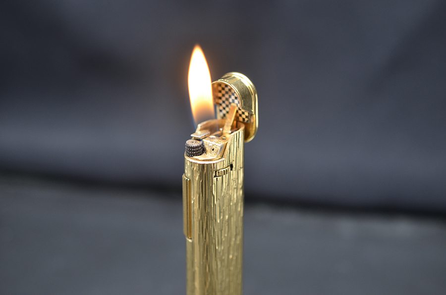 Bật lửa Dunhill mini bọc vàng vân sóng DHI36