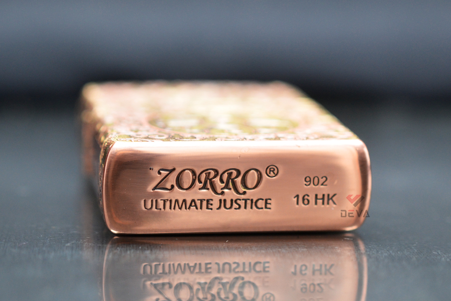 Bật lửa xăng đá chính hãng Zorro vàng hồng hoa sen nổi Z8674B