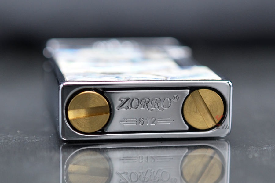 Bật lửa xăng đá chính hãng Zorro bật ngang khảm trai Z612-204