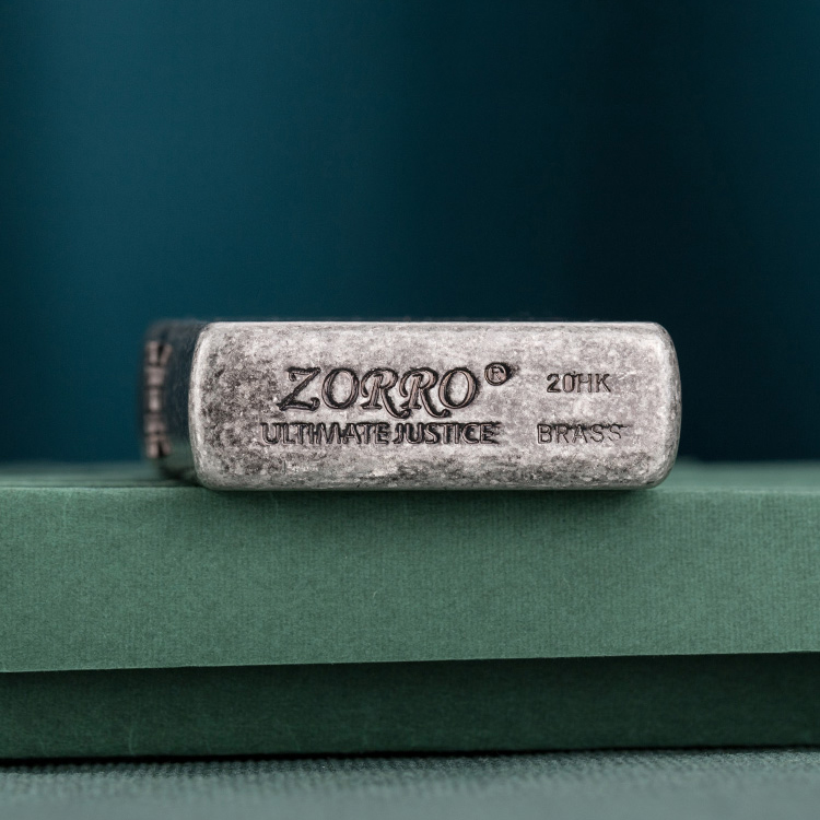 Bật lửa xăng đá Zorro mạ bạc giả cổ Z92022