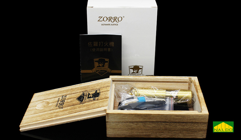 Bật lửa xăng đá đồng có móc khóa Zorro Z529