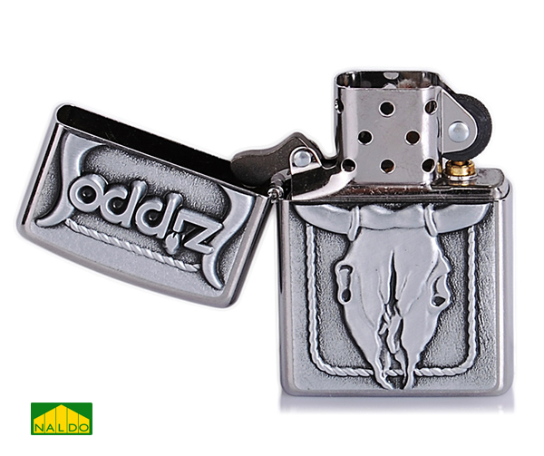 Bật lửa zippo Mỹ đầu bò Z23