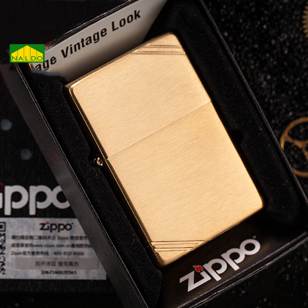 Bật lửa zippo mỹ vàng xước chặt góc Z60