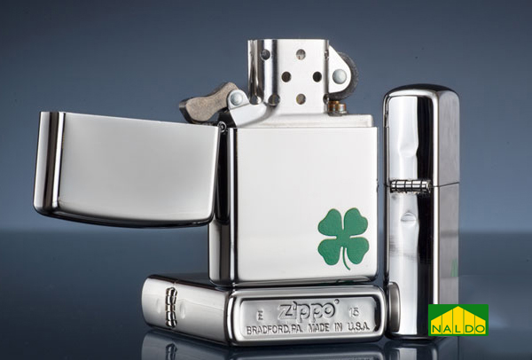 Zippo cỏ 4 lá xanh trơn Z50