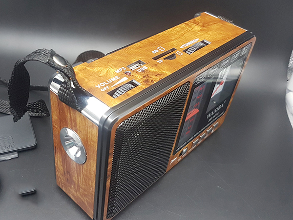 Đài Radio Waxiba XB 401