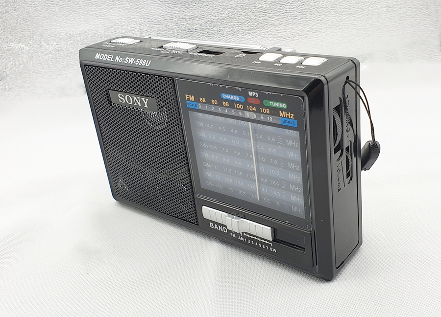 Đài đa năng Sony SW 598U