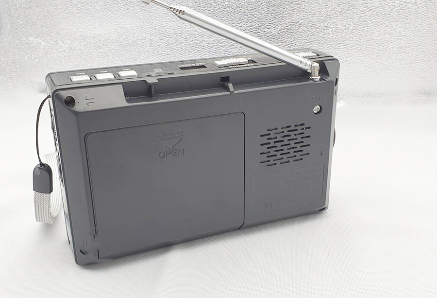 Đài đa năng Sony SW 598U