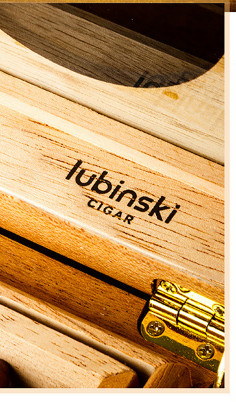 Hộp giữ ẩm xì gà kèm Set phụ kiện Lubinski YJA 60019